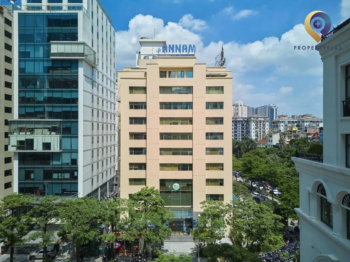 San Nam Building exterior view from Duy Tan street